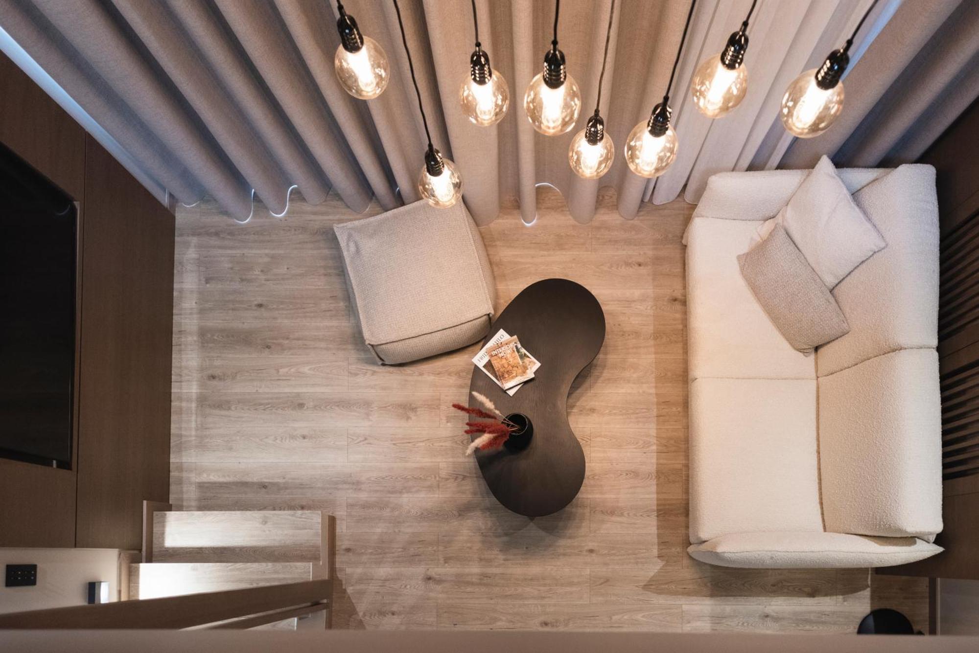 Revi Mountain Resort Boutique Hotel カラブリタ エクステリア 写真