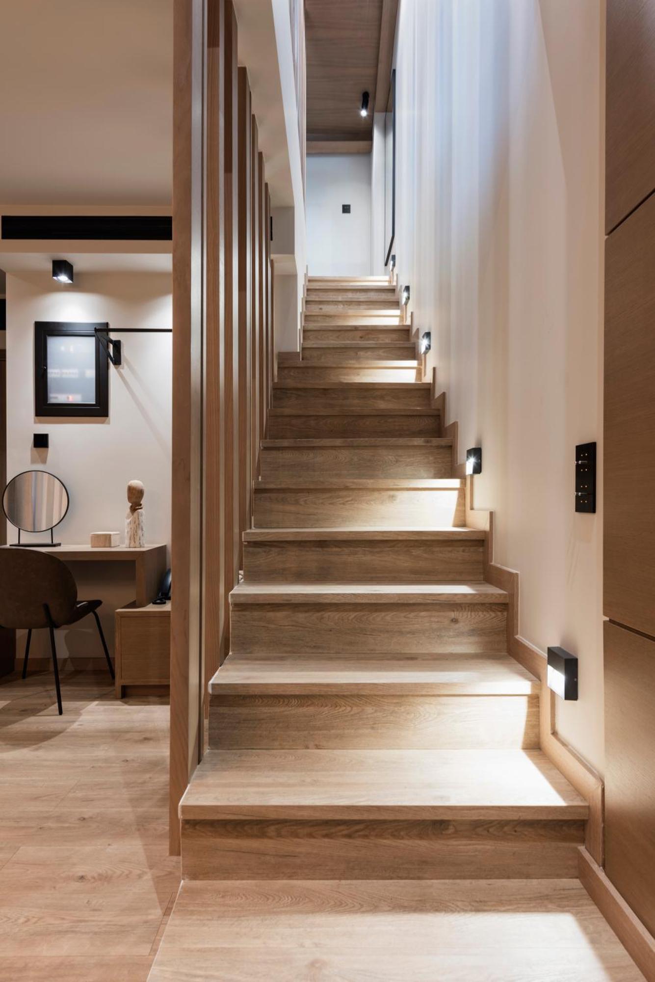 Revi Mountain Resort Boutique Hotel カラブリタ エクステリア 写真